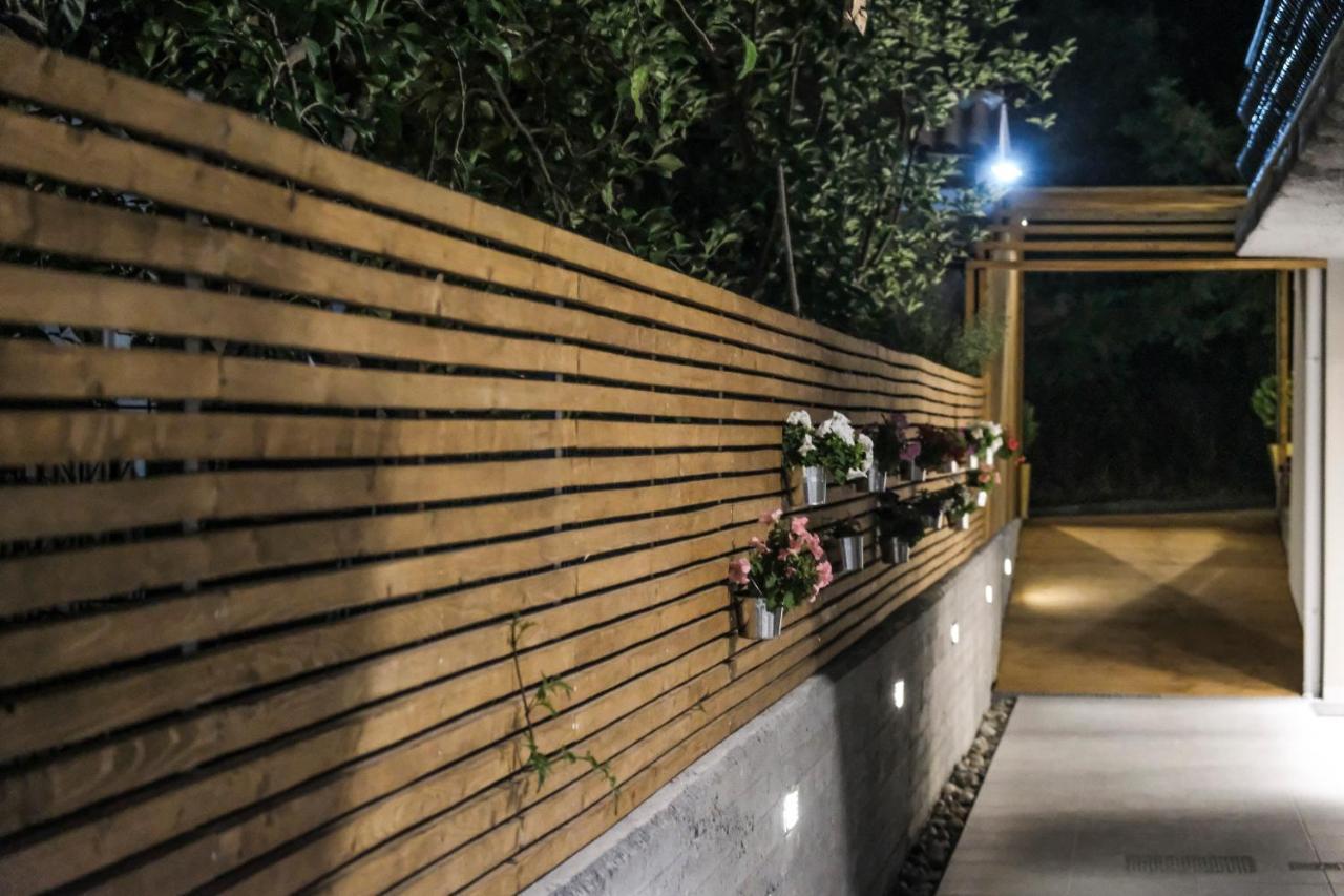 Hotel Vozina Metamorfosi  Exteriér fotografie